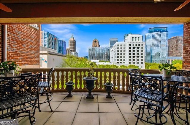77 Peachtree Place NE 201, Atlanta, GA 30309