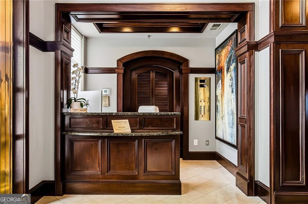 77 Peachtree Place NE 201, Atlanta, GA 30309 — photo 3