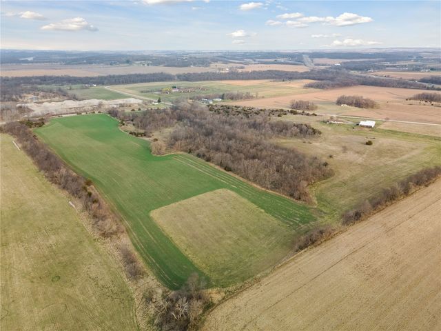 Indian Boundary Road, Center Point, IA 52213