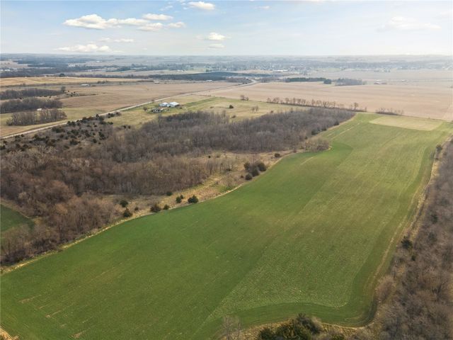 Indian Boundary Road, Center Point, IA 52213