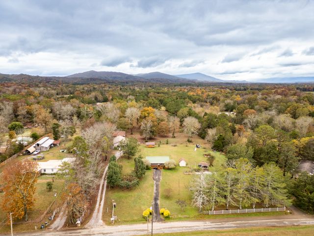 253 Halls Mill Rd, Chickamauga, GA 30707