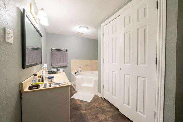 253 Halls Mill Rd, Chickamauga, GA 30707