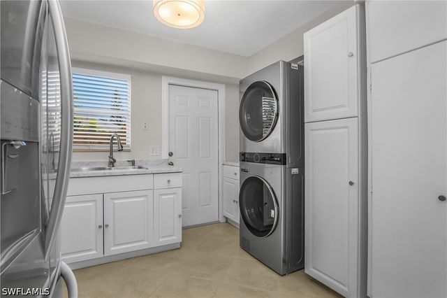 1015 10th AVE N 1011, Naples, FL 34102