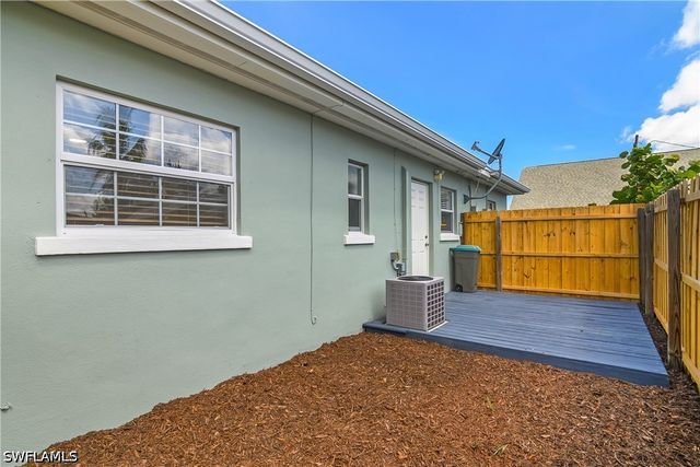 1015 10th AVE N 1011, Naples, FL 34102