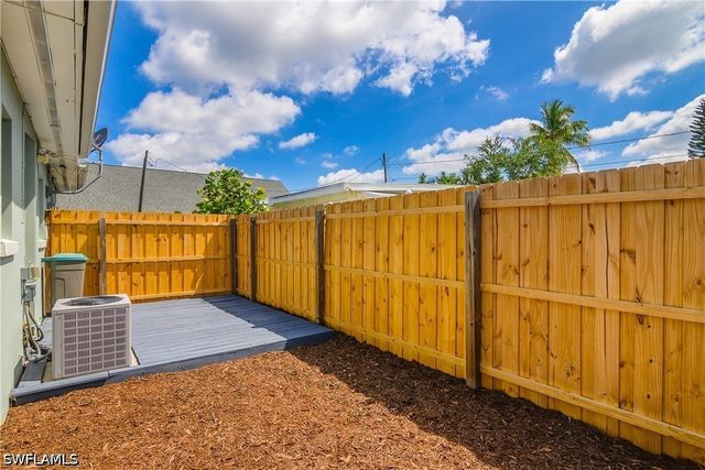 1015 10th AVE N 1011, Naples, FL 34102