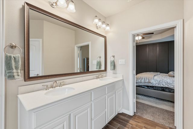 215 Equestrian Road, Hickory Creek, TX 75065