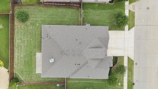 215 Equestrian Road, Hickory Creek, TX 75065