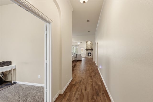 215 Equestrian Road, Hickory Creek, TX 75065