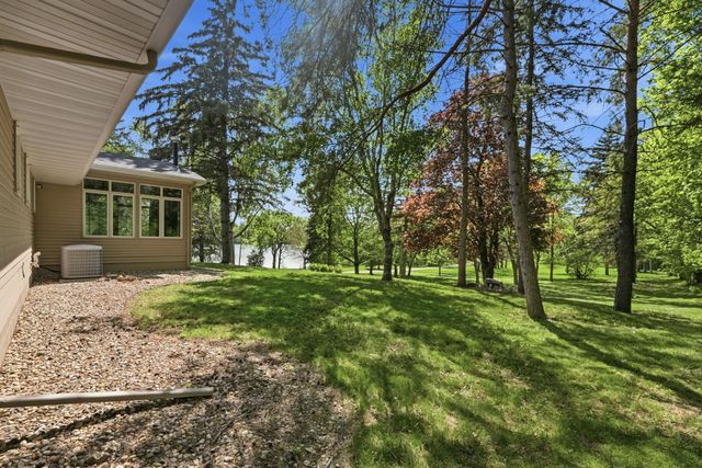 7344 26th Street NE, Willmar, MN 56201
