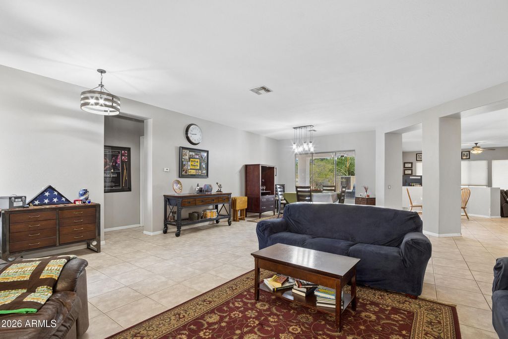 5561 S WAYNE Drive, Chandler, AZ 85249 — photo 4