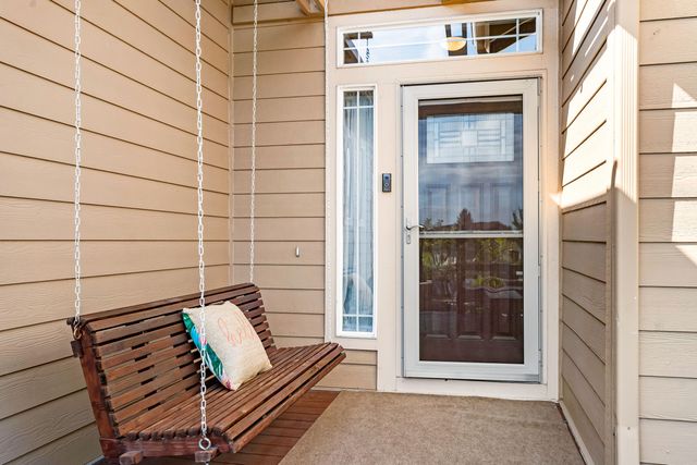 1736 NW Rimrock Court, Redmond, OR 97756