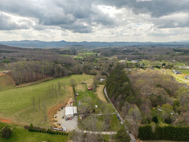 1252 Old Gum Log Road, Blairsville, GA 30512