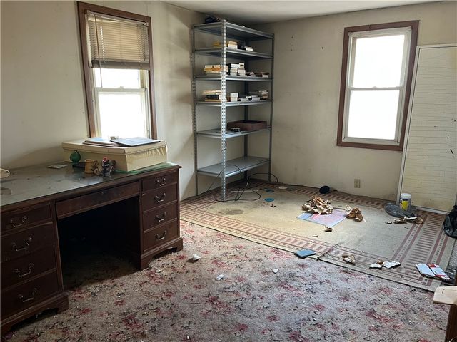 701 Chicora Rd, Oakland Twp, PA 16025