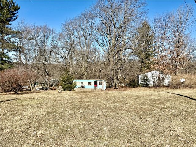 701 Chicora Rd, Oakland Twp, PA 16025