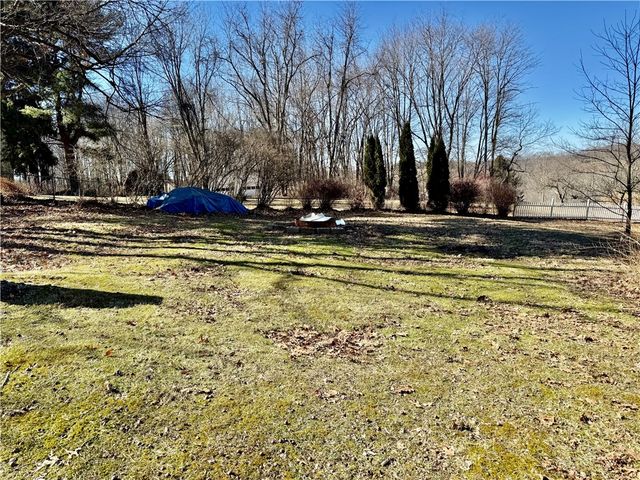 701 Chicora Rd, Oakland Twp, PA 16025