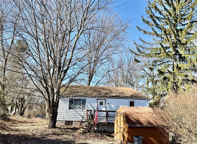 701 Chicora Rd, Oakland Twp, PA 16025