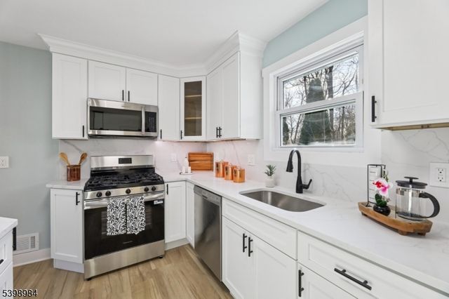 36 Ruth St, Hopatcong Boro, NJ 07874