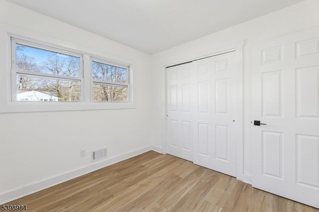 36 Ruth St, Hopatcong Boro, NJ 07874