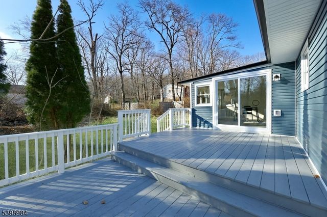 36 Ruth St, Hopatcong Boro, NJ 07874
