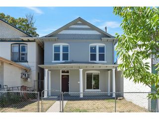2707 N Downing St, Denver, CO 80205