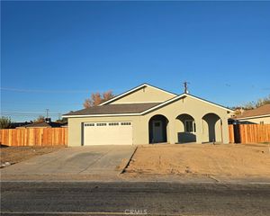 10401 N Loop Boulevard, California City, CA 93505