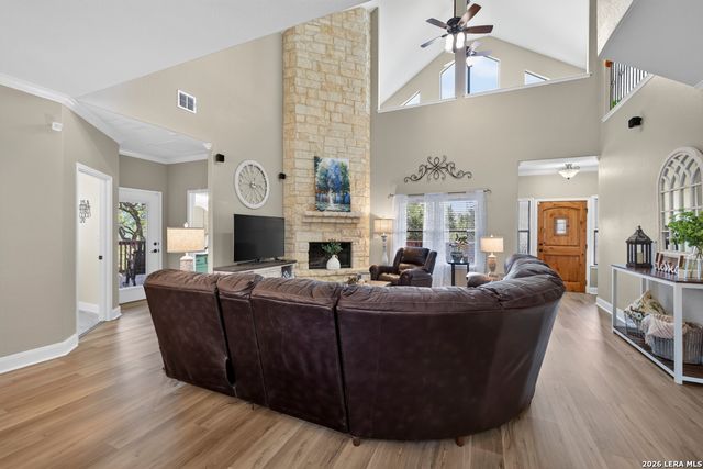 138 CANYON CRK, Canyon Lake, TX 78133