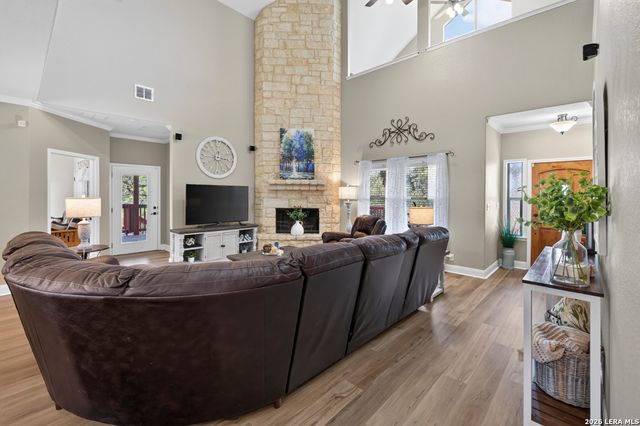 138 CANYON CRK, Canyon Lake, TX 78133