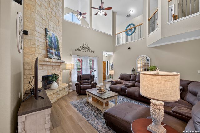 138 CANYON CRK, Canyon Lake, TX 78133