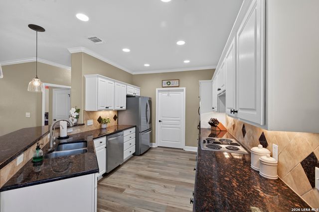 138 CANYON CRK, Canyon Lake, TX 78133