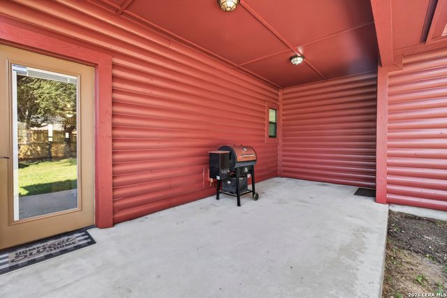 138 CANYON CRK, Canyon Lake, TX 78133
