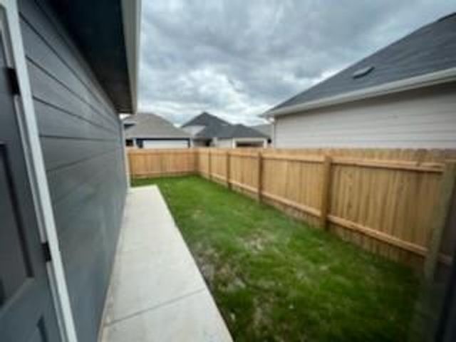 157 Mammoth DR, Kyle, TX 78640