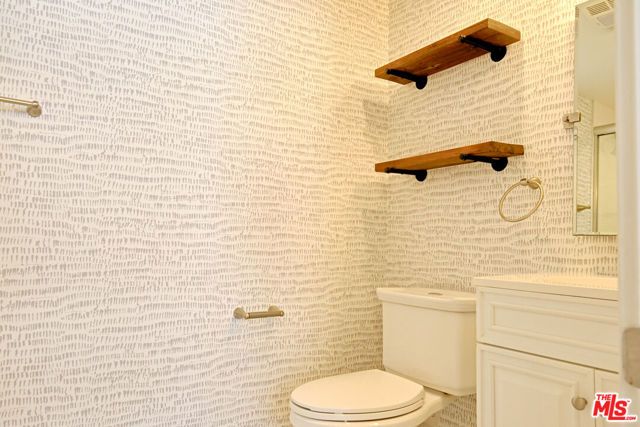 842 11th St 6, Santa Monica, CA 90403