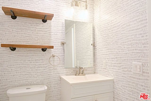 842 11th St 6, Santa Monica, CA 90403