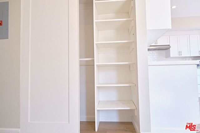 842 11th St 6, Santa Monica, CA 90403