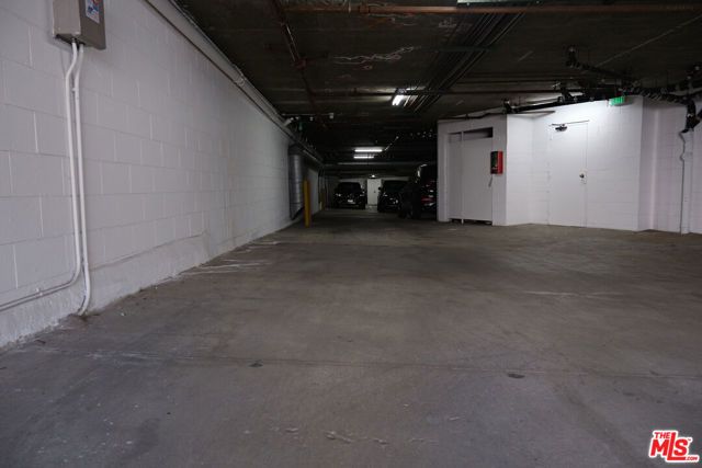 842 11th St 6, Santa Monica, CA 90403