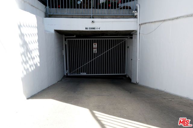 842 11th St 6, Santa Monica, CA 90403