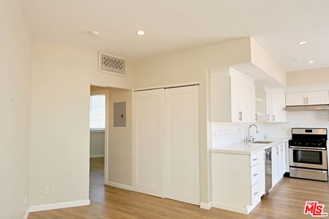 842 11th St 6, Santa Monica, CA 90403