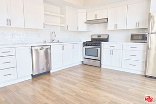 842 11th St 6, Santa Monica, CA 90403