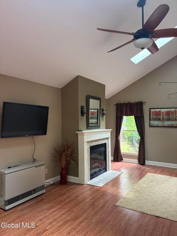 237 Thimbleberry Road, Malta, NY 12020