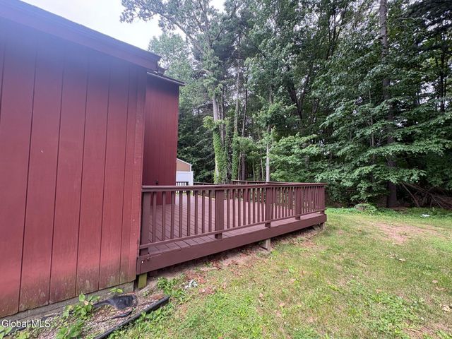 237 Thimbleberry Road, Malta, NY 12020