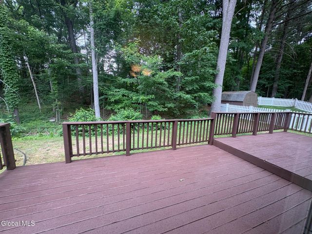 237 Thimbleberry Road, Malta, NY 12020