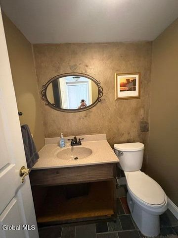 237 Thimbleberry Road, Malta, NY 12020