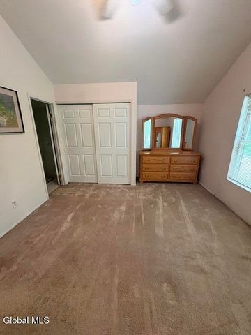 237 Thimbleberry Road, Malta, NY 12020