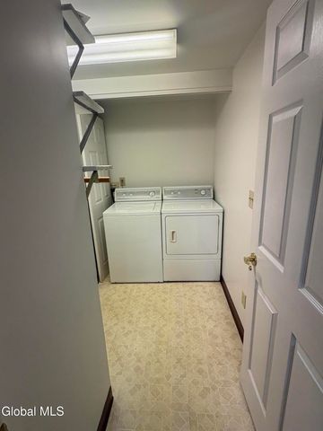 237 Thimbleberry Road, Malta, NY 12020