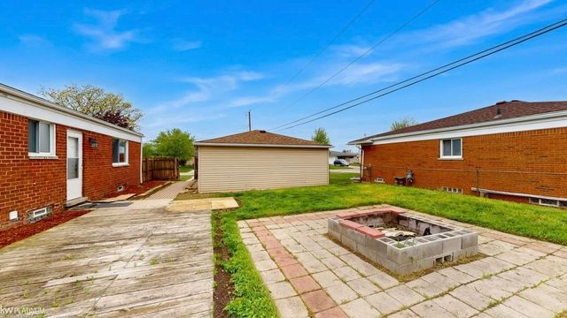 14205 Brandywine Road, Sterling Heights, MI 48312