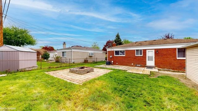 14205 Brandywine Road, Sterling Heights, MI 48312