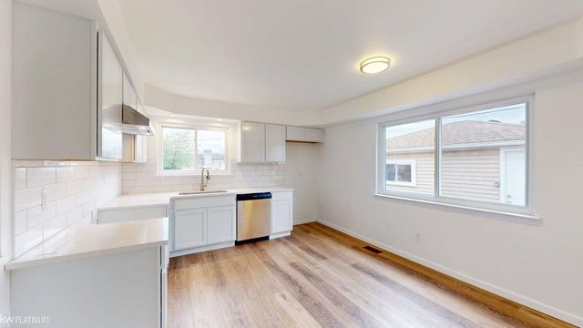 14205 Brandywine Road, Sterling Heights, MI 48312