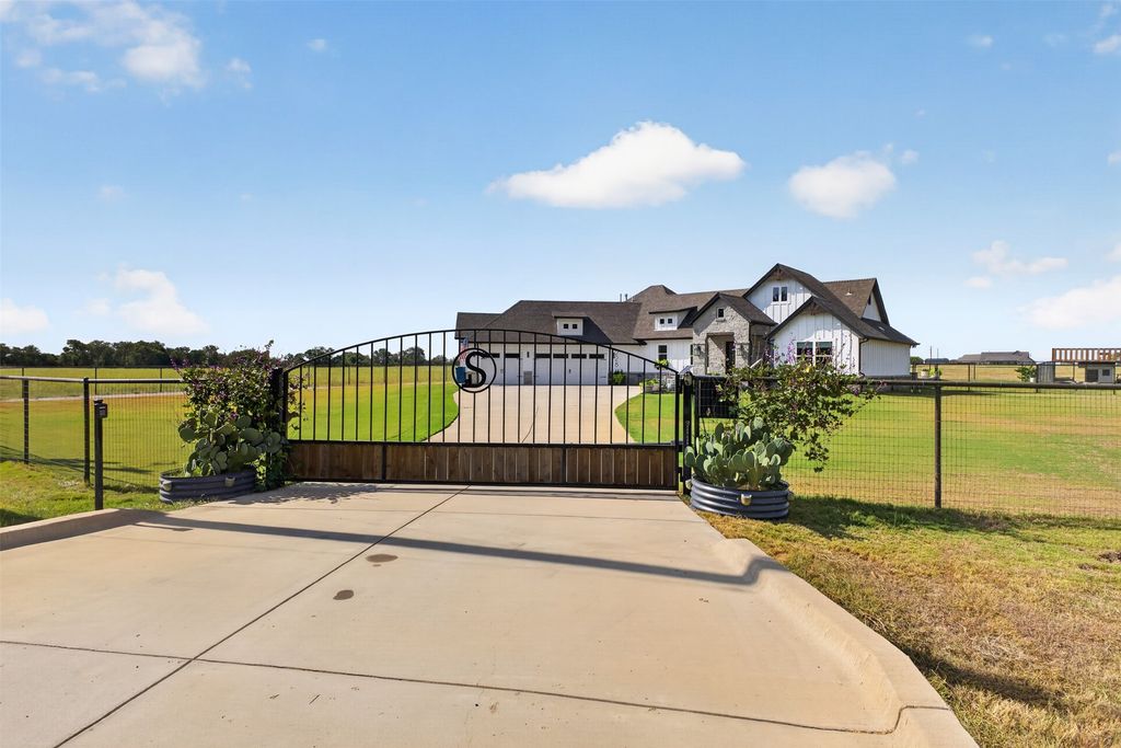 228 Chambers Creek Trail, Alvarado, TX 76009 — photo 3