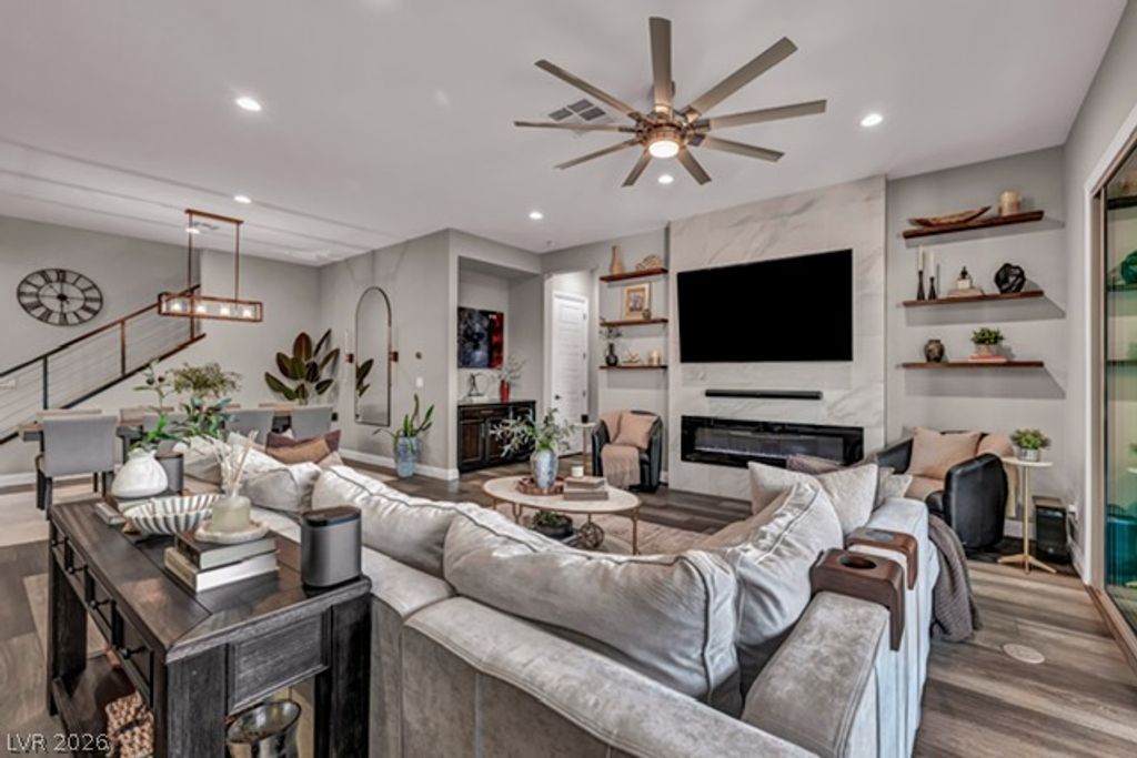 12390 Tudor Arch Drive, Las Vegas, NV 89138 — photo 2