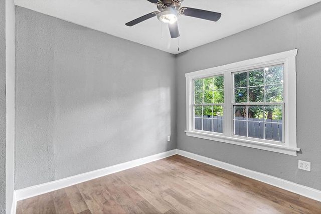5441 E 27th Street, Kansas City, MO 64127